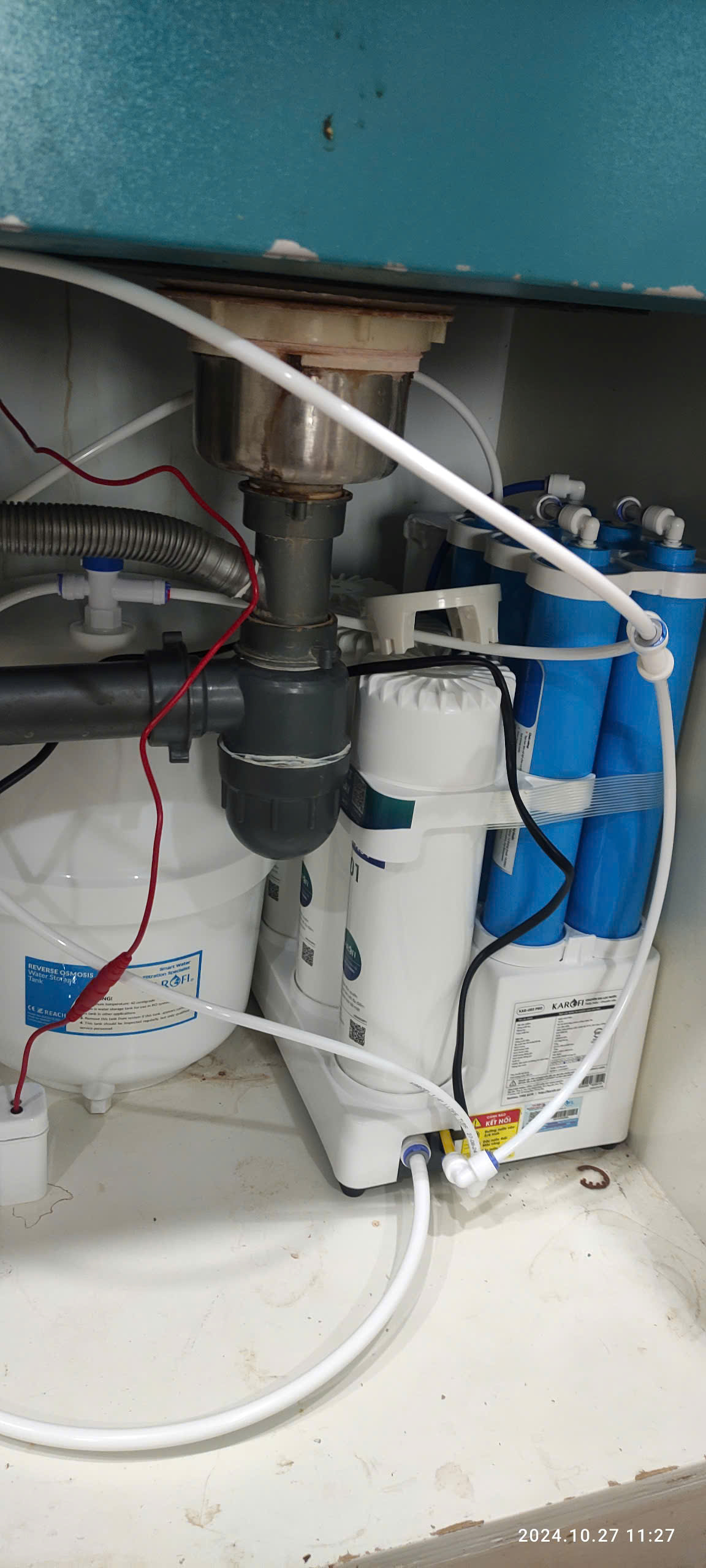 Máy lọc nước Karofi KAQ-U95 Pro - Vòi LED, 10 lõi lọc