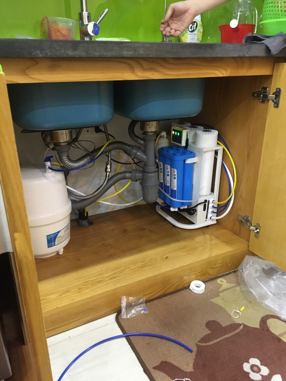 Máy lọc nước Karofi KAQ-U95 